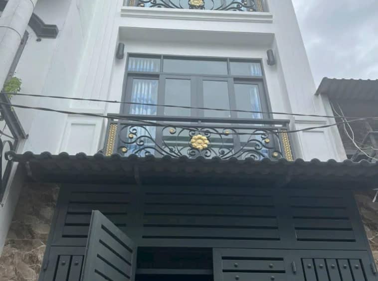 35 7 ao doi binh tan 4x10 3 tang 4 ty 1