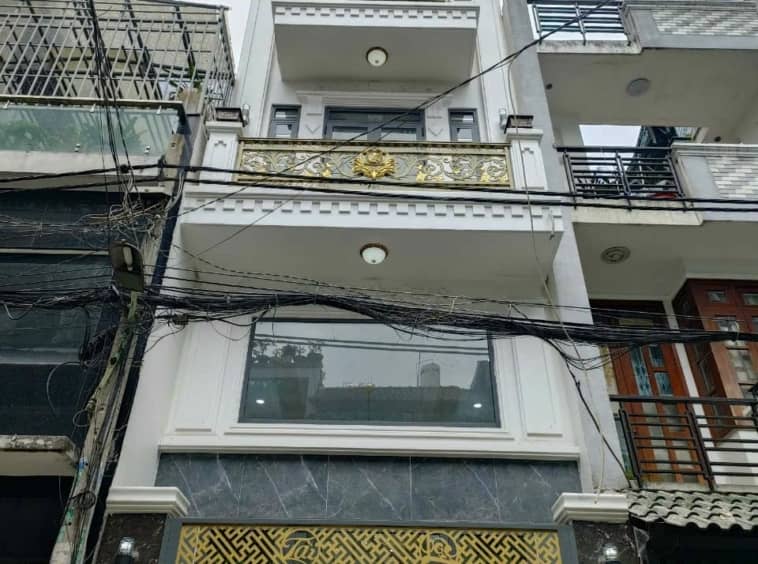 418 3 c le van quoi 1