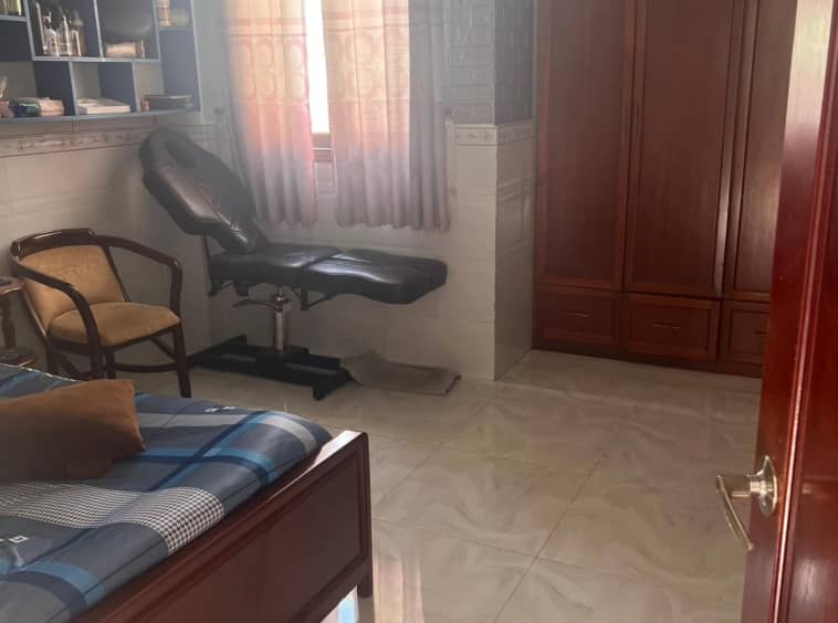 nha hem 480 ma lo 4x12 3 tang 4 ty 4